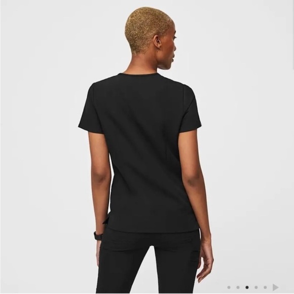 Figs Black pullover short sleeve medical scrubs front pocket top size small - Picture 4 of 14